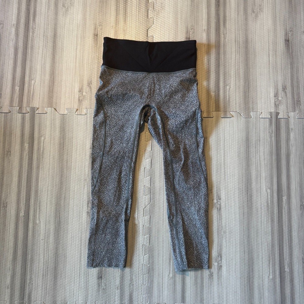 Lululemon Run The Day Crop 23" Gray Running Leggings Size 4 W8AHRS